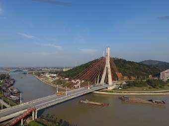 呂蒙大橋